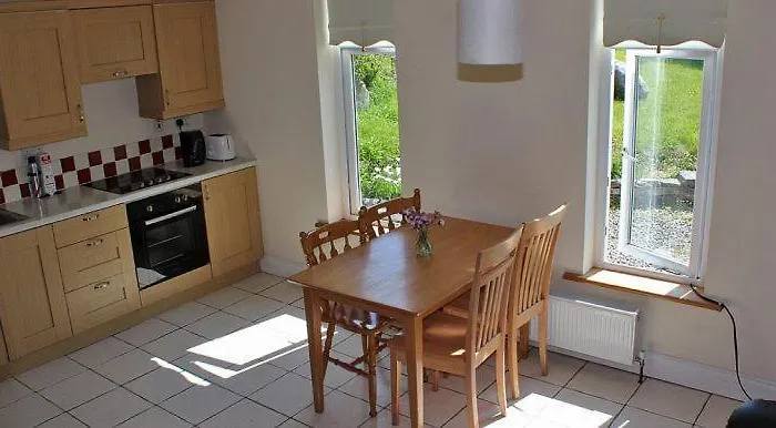 197 Tullycross Tatil Evi